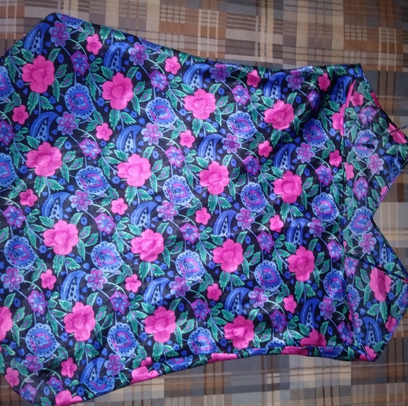 💐Floral nightie-(see entire post) - Picture 5 of 9